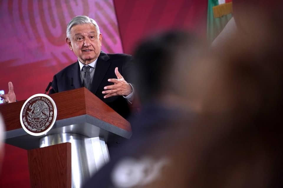 AMLO propondrá eliminar <br>puentes por fechas históricas