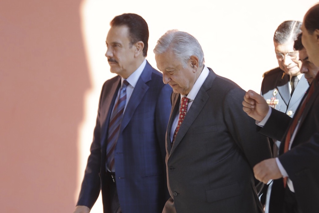 Gobernador con Coronavirus <br>convivió con AMLO