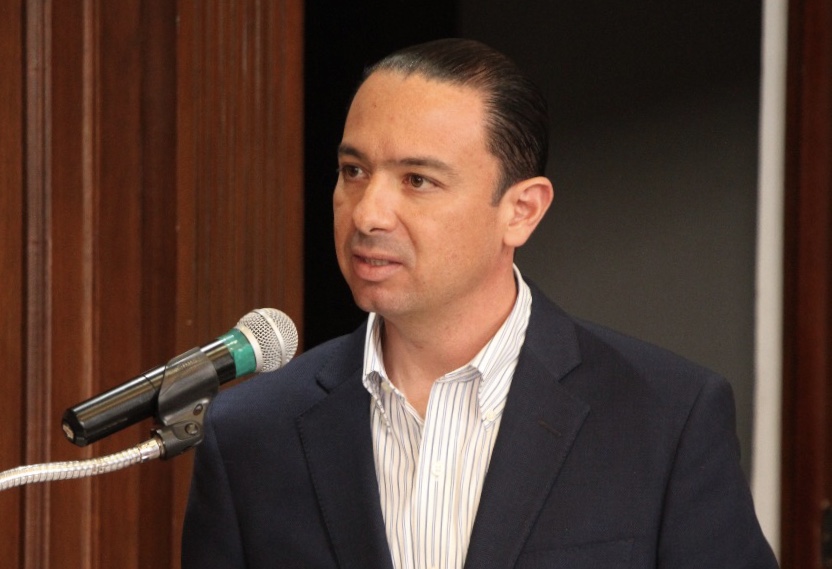 Urgente implementar plan económico en <br>las regiones centro y carbonífera: Emilio