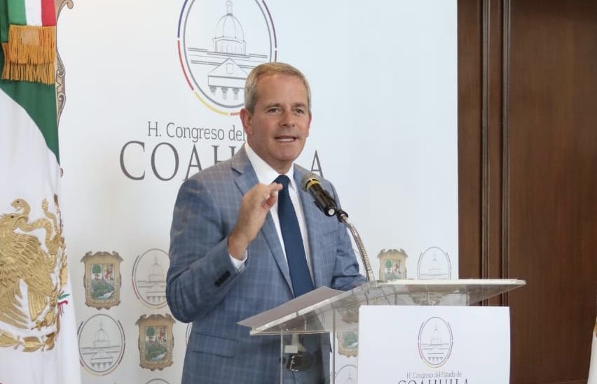 México enfrenta la crisis más grande con el líder más pequeño: Marcelo Torres