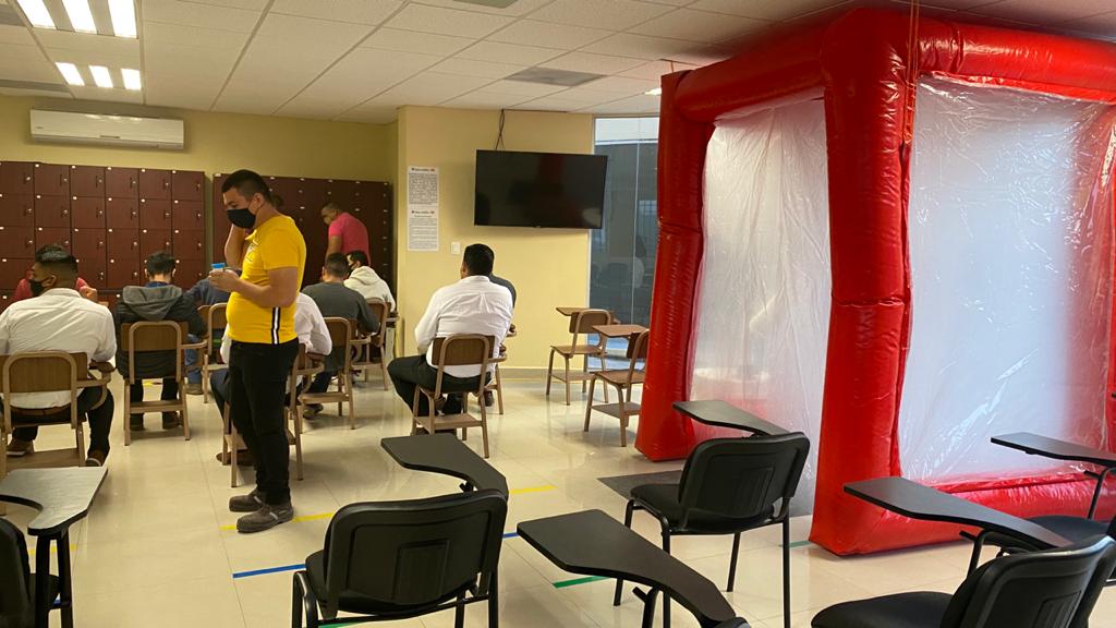 Trabaja Centro de Evaluación y Control de Confianza al 100%