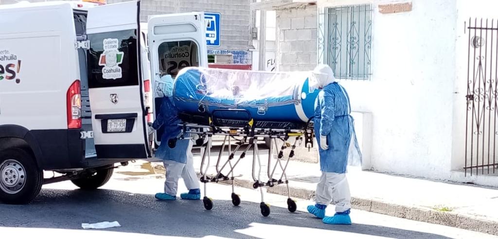 Garantiza Salud Coahuila seguridad y <br>atención médica en traslados por Covid