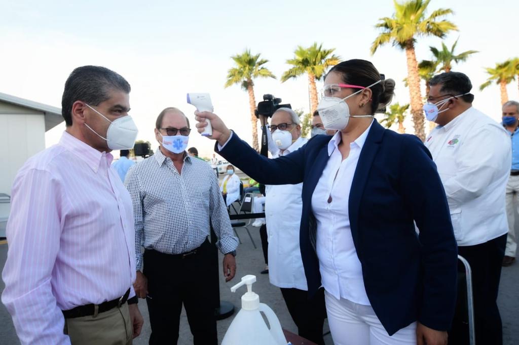 Un orgullo de Coahuila los trabajadores de salud: Roberto Bernal