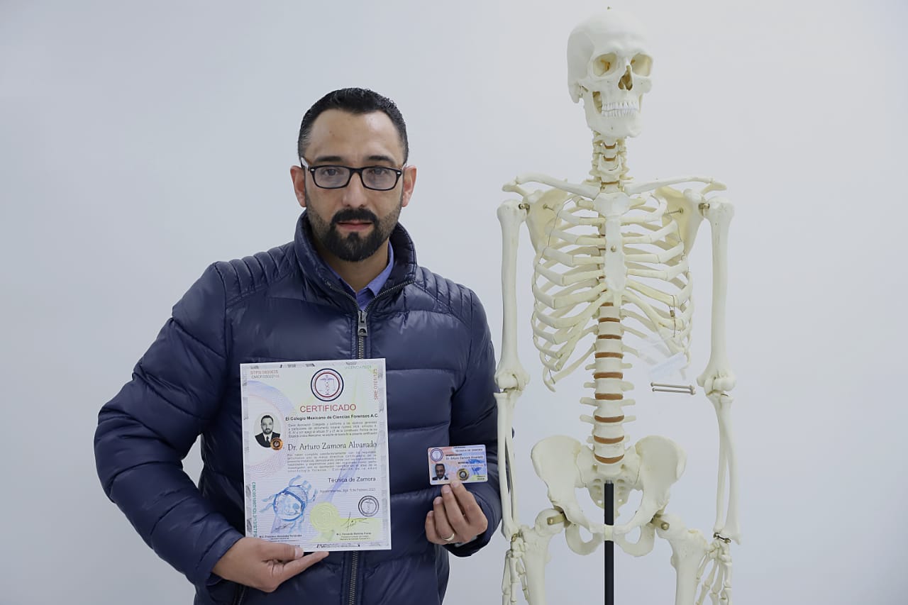 Certifican a odontólogo forense del Centro Regional de Identificación Humana de Coahuila