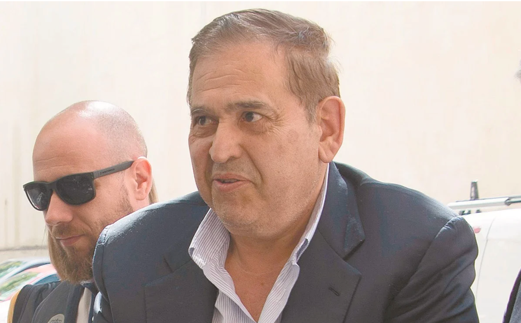 Llega Ancira a México y juez <br>frena aprehensión en su contra