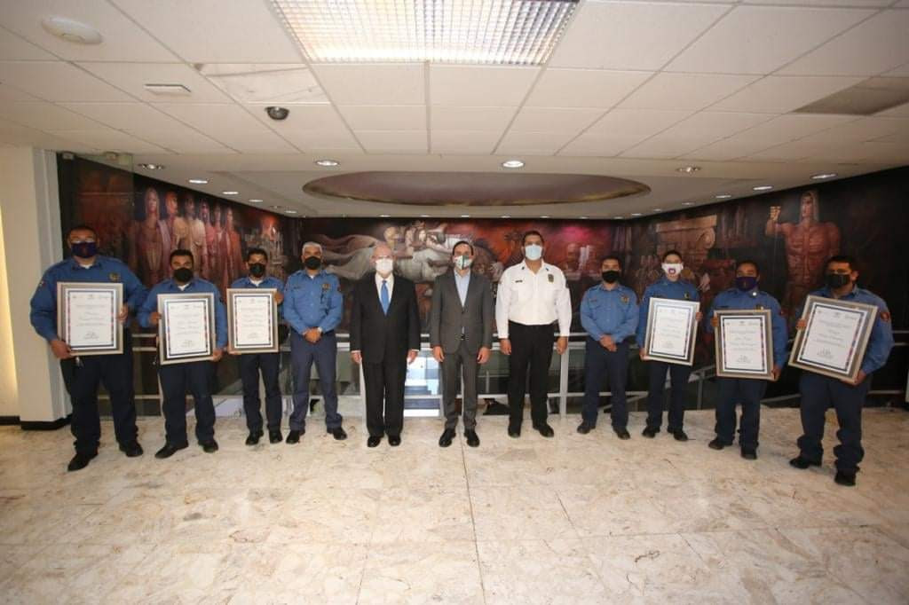 Reconoce Manolo heroica labor de bomberos saltillenses