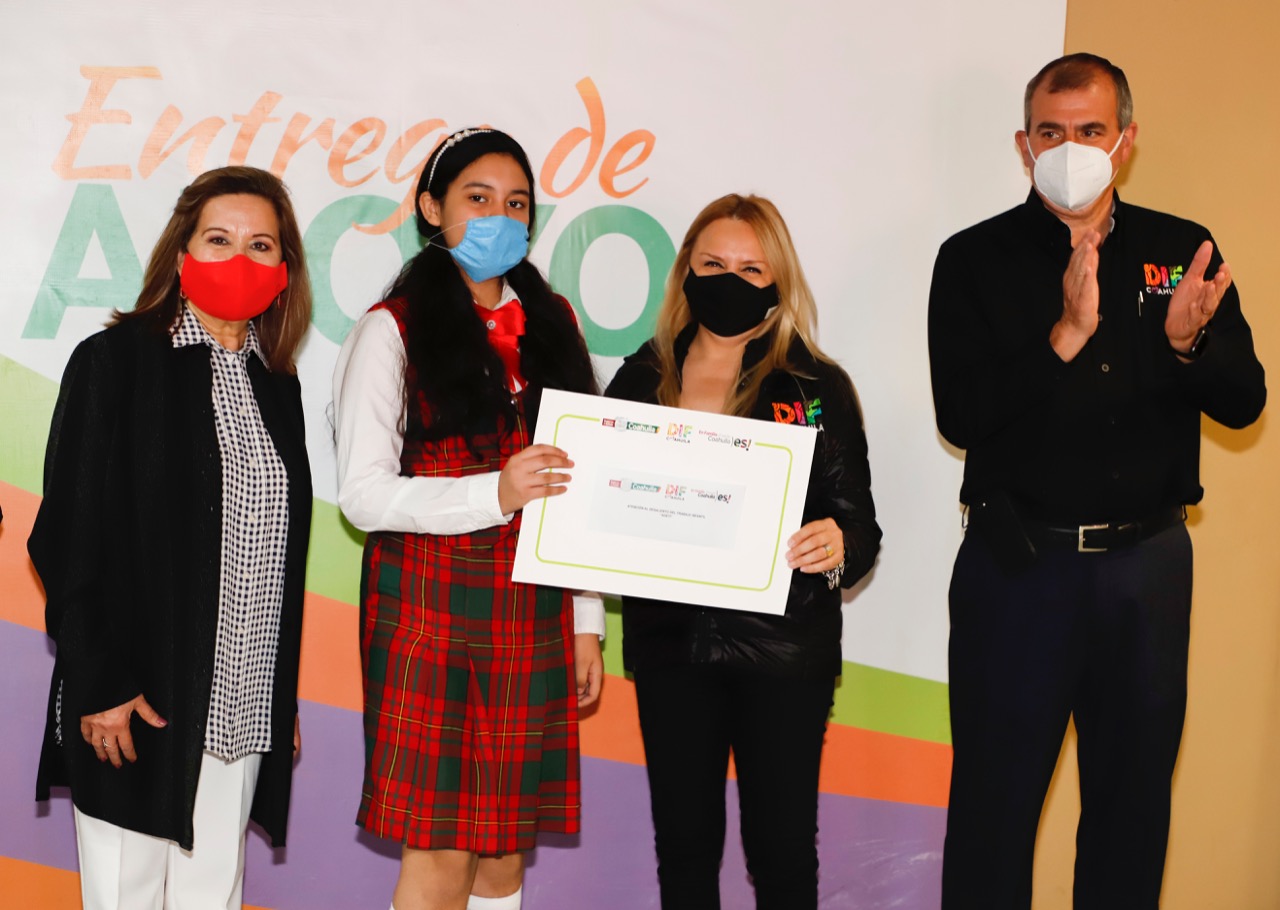 Lleva DIF Coahuila apoyos por <br>todo el estado: Marcela Gorgón