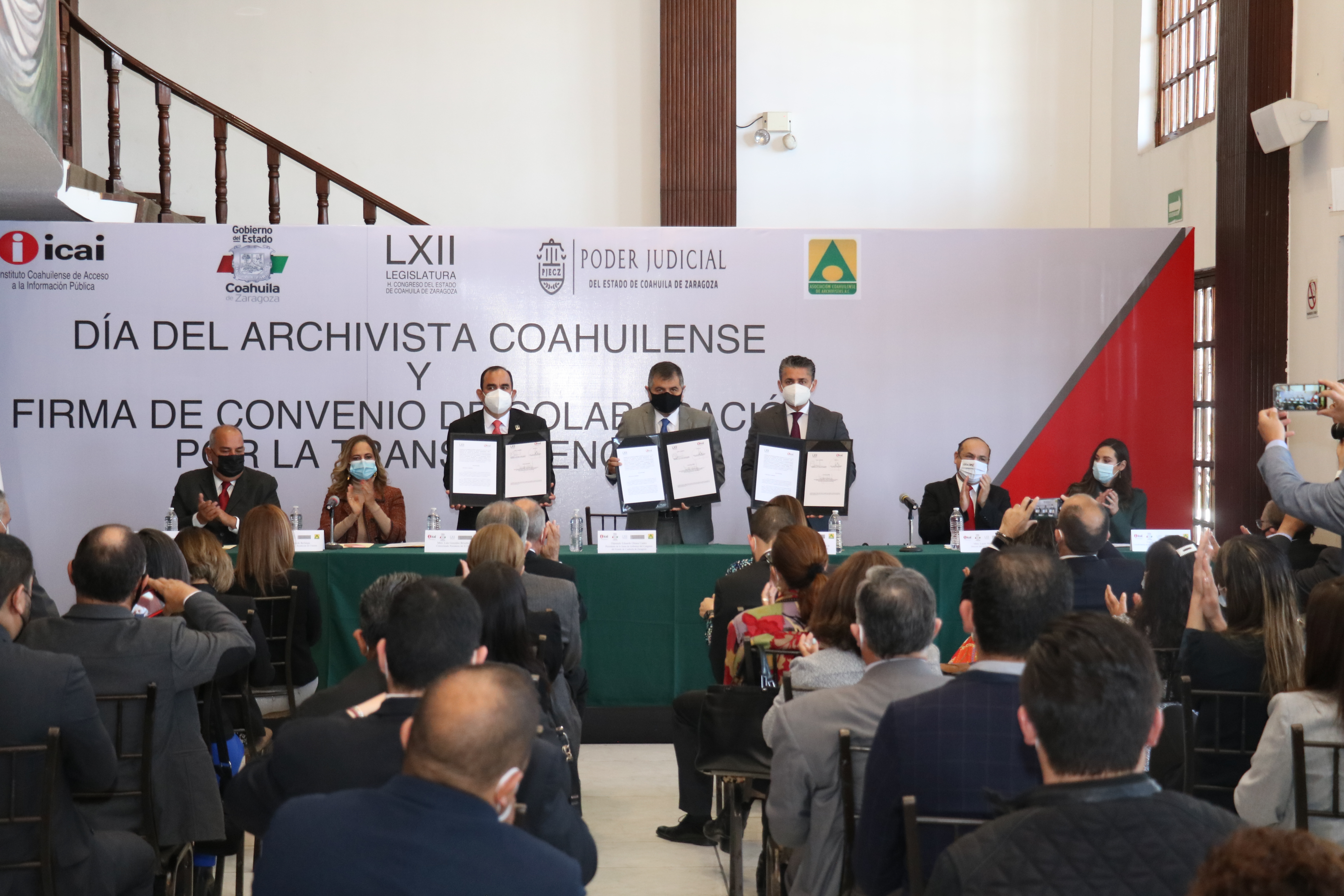 Firman Congreso e ICAI convenio <br>en favor de la transparencia