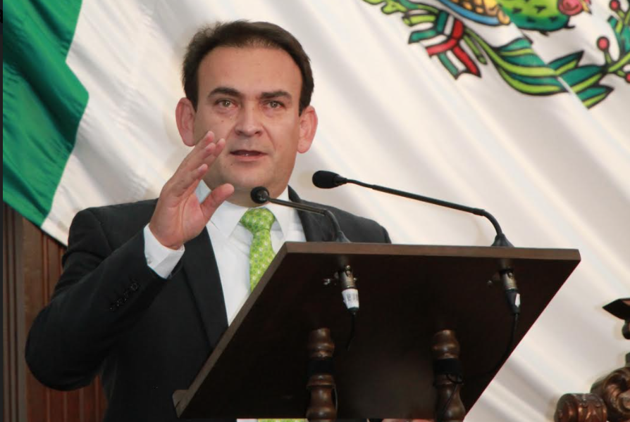 Busca Álvaro Moreira informen dependencias sus calificaciones en transparencia