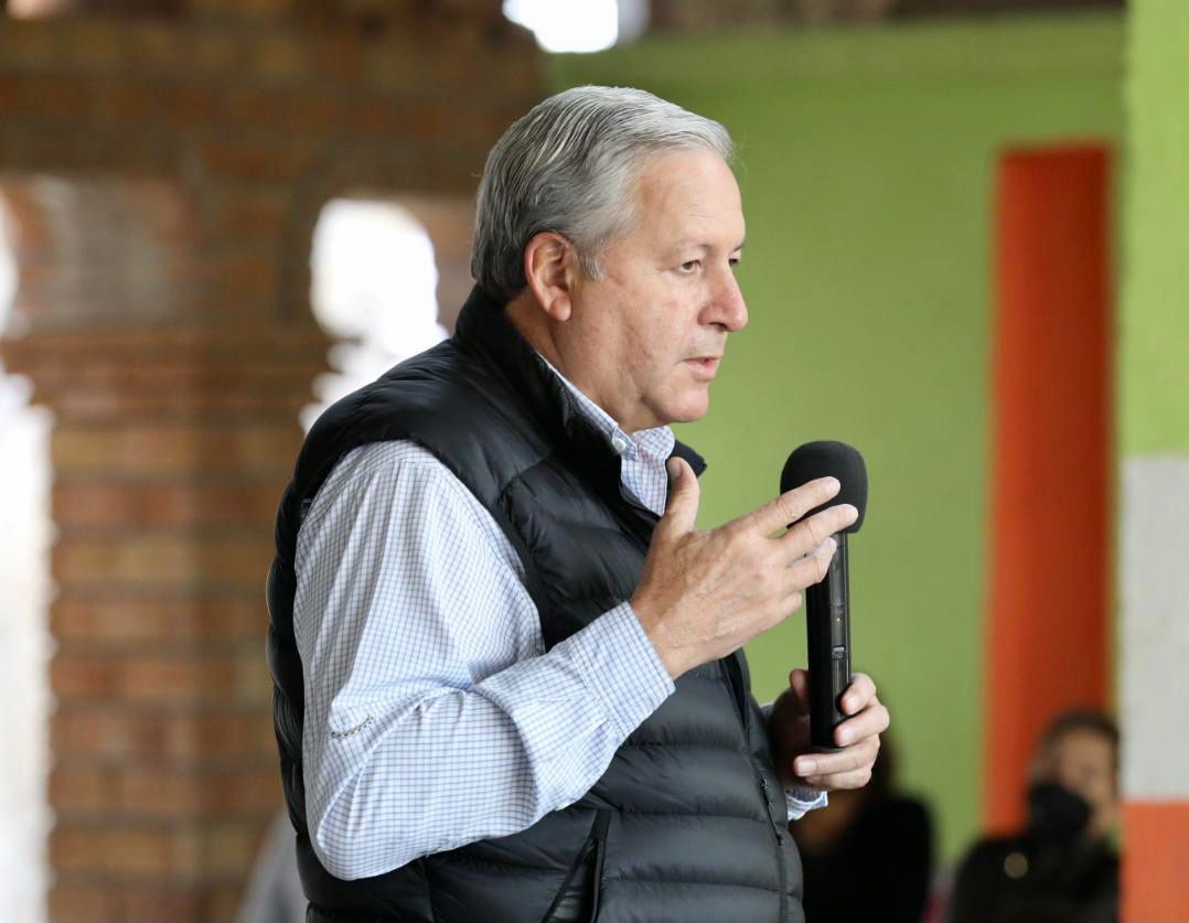 Chema Fraustro sí apoyará a emprendedores