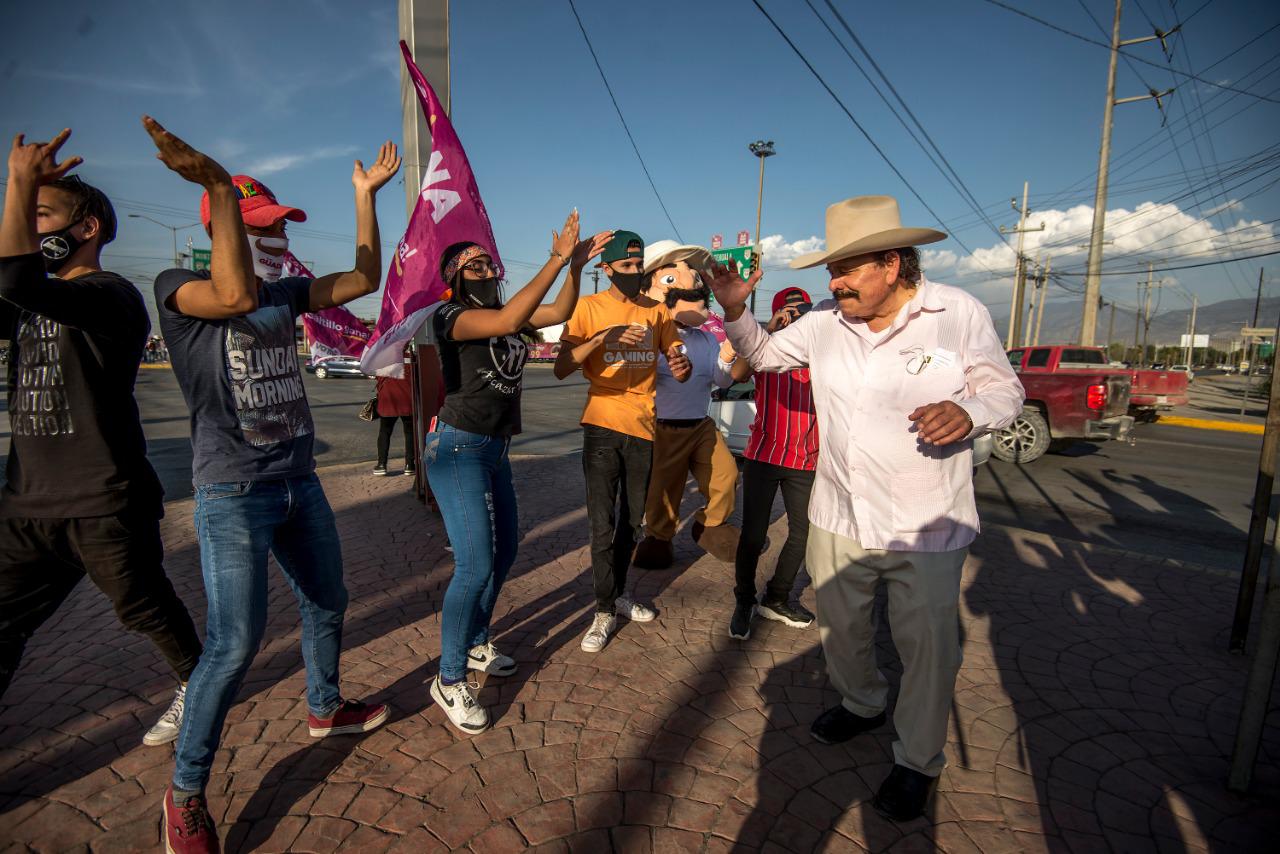 Entrega Guadiana propuestas de salud a automovilistas