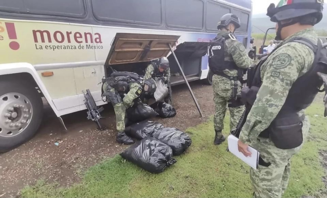 Hallan 280 kilos de “cristal” <br>en un autobús de Morena