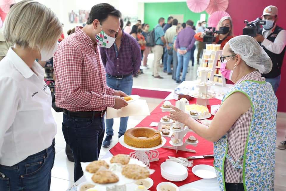 Trabajan Centros Comunitarios <br>para atender a miles de saltillenses