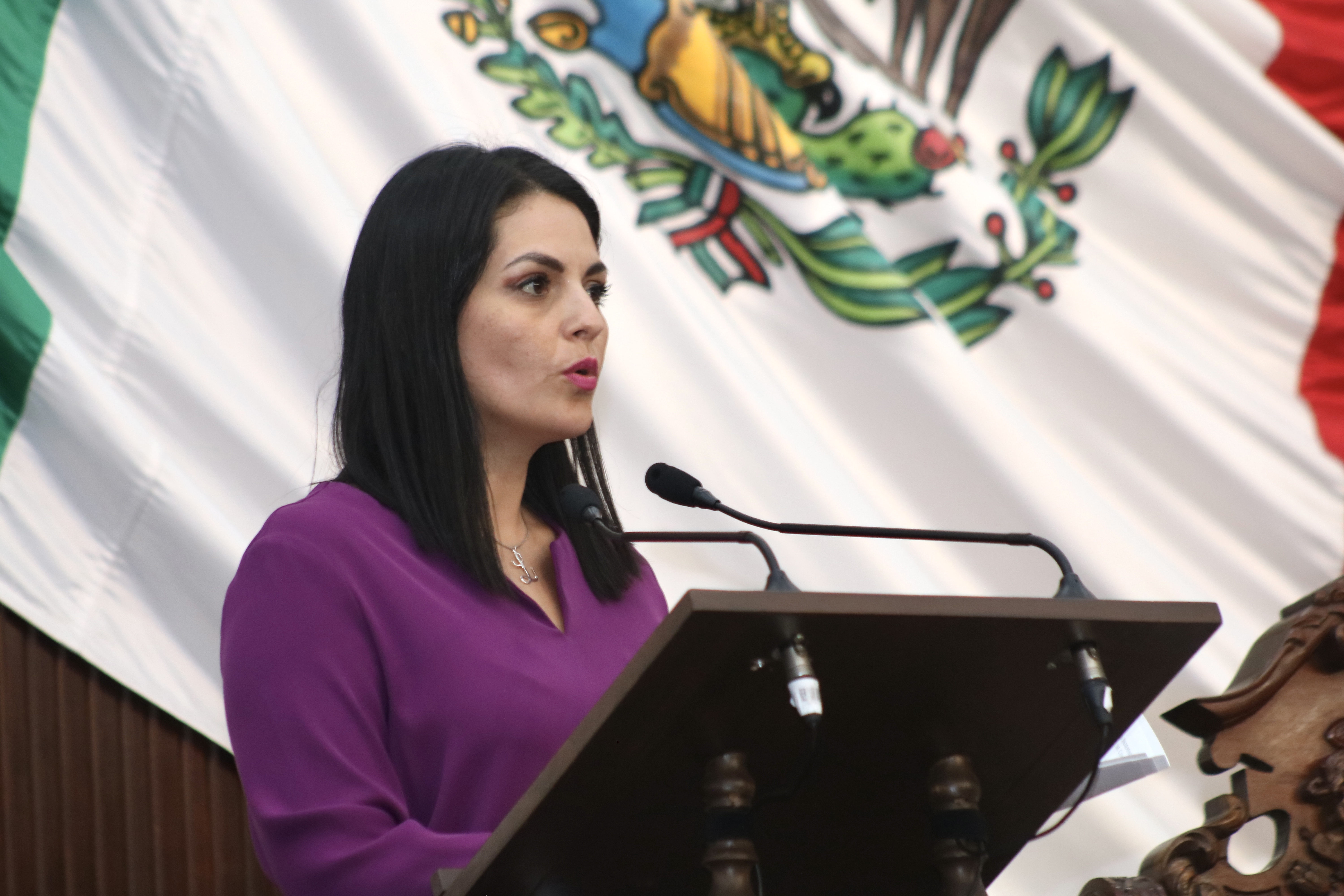 Pide diputada a municipios considerar licencias de paternidad por 10 días