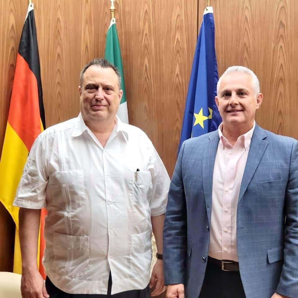 Estrecha Román lazos con Alemania