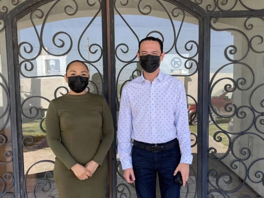 Se reúne Emilio de Hoyos con <br>representante de la FGR en Acuña