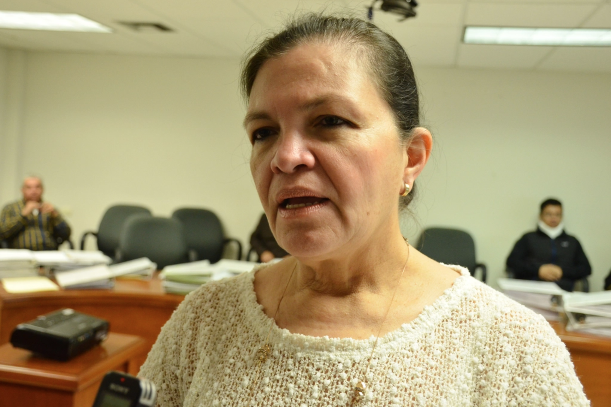 Solicita diputada a la Secretaría del Bienestar vacunar a personas rezagadas