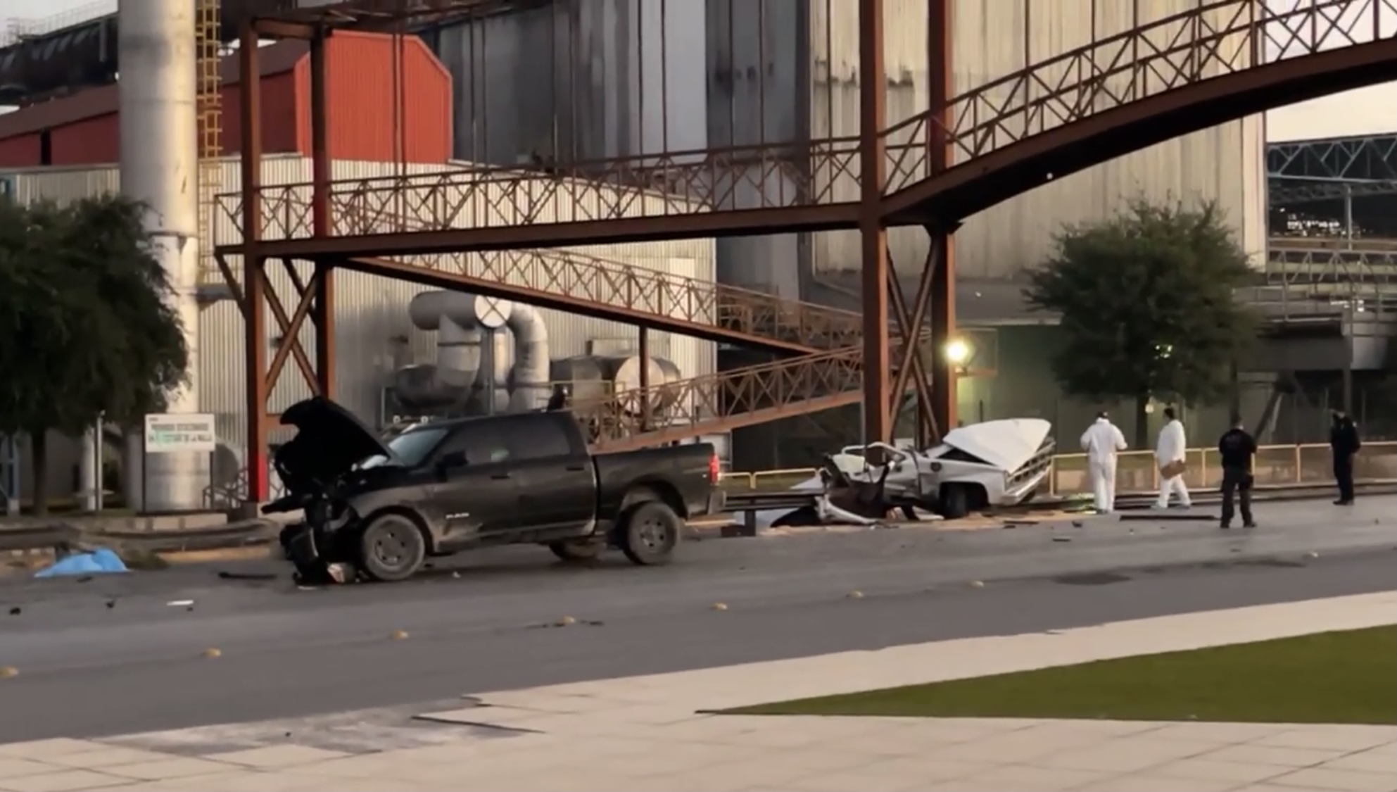 Mata elemento de la Fiscalía <br>a una familia en choque