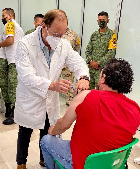 Gestiona Gobierno de Coahuila vacunas vs Covid <br>para mil jóvenes de 12 a 17 años