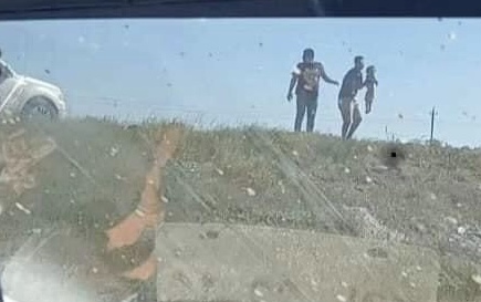 Niña deambulaba sola en la carretera 57; <br>automovilistas la salvan de una tragedia