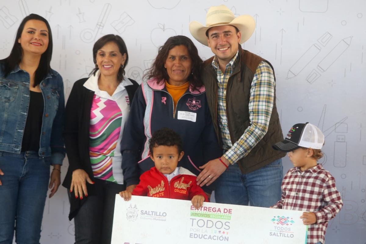 Cumple Manolo al campo saltillense