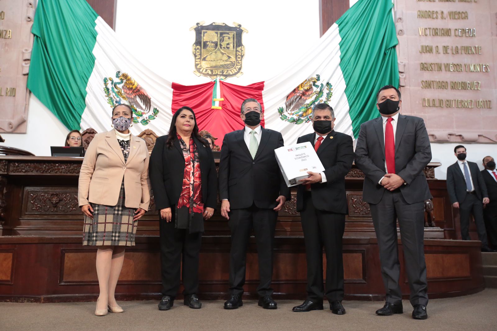 Presenta Finanzas Paquete Económico 2022