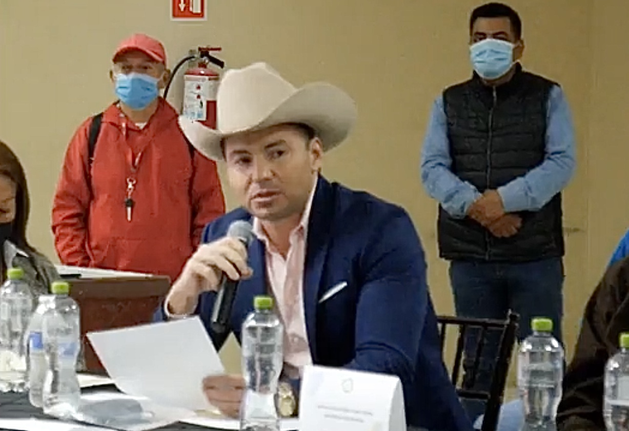 Donará Tony Flores patrullas <br>al gobierno municipal de Tania