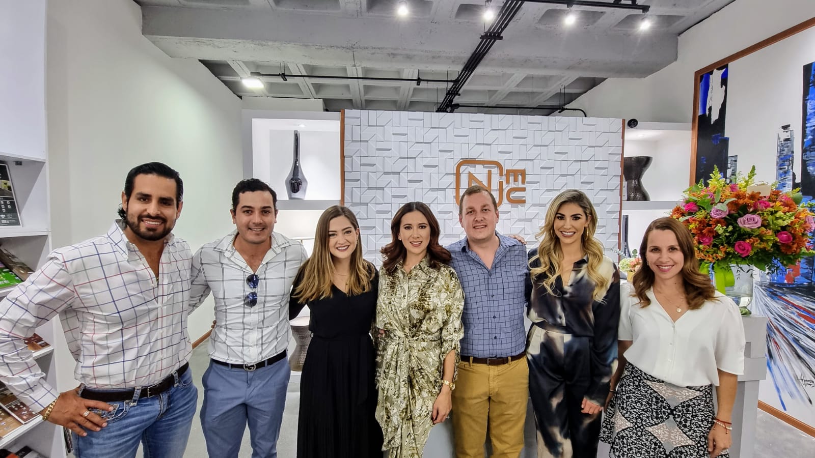 Apoya María Bárbara el emprendimiento; inauguran <br>nuevo centro de arquitectura en Saltillo