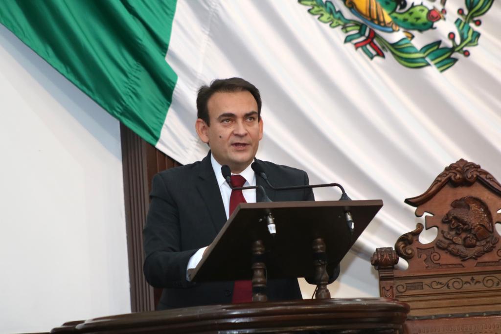 Propone Álvaro Moreira “Condecoración al Mérito a la Salud”