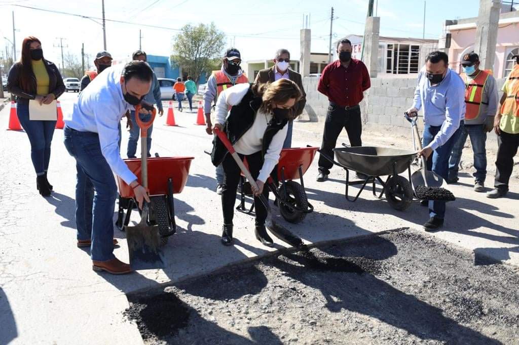 En equipo mejoraremos la calidad de vida en Sabinas: Manolo