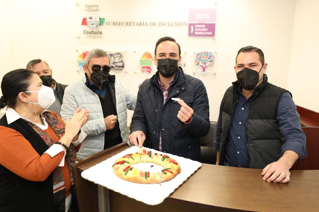 Recorre Manolo Jiménez áreas de la Secretaría <br>de Inclusión y Desarrollo Social