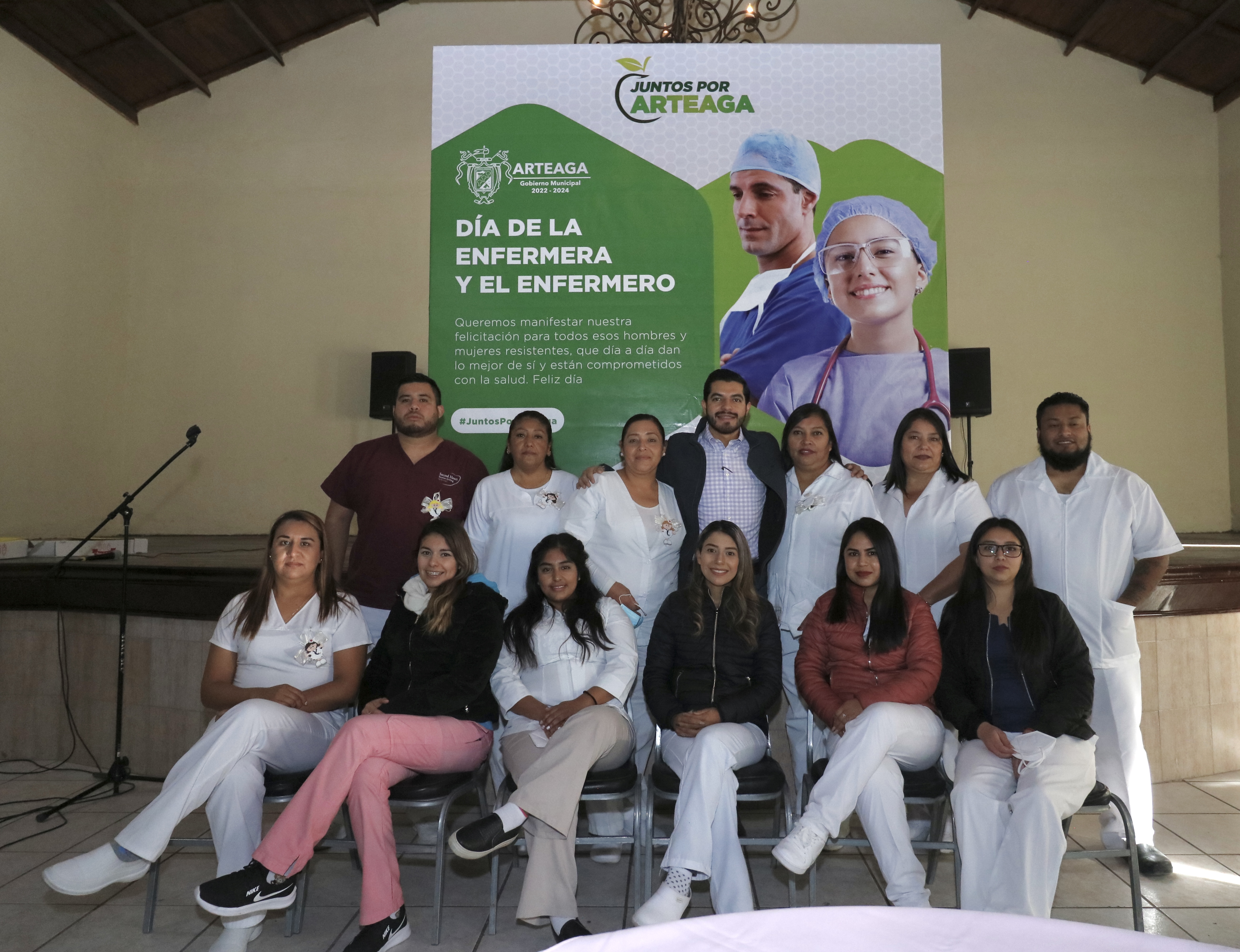 Reconoce Ramiro Durán a enfermeras y anuncia mejoras laborales