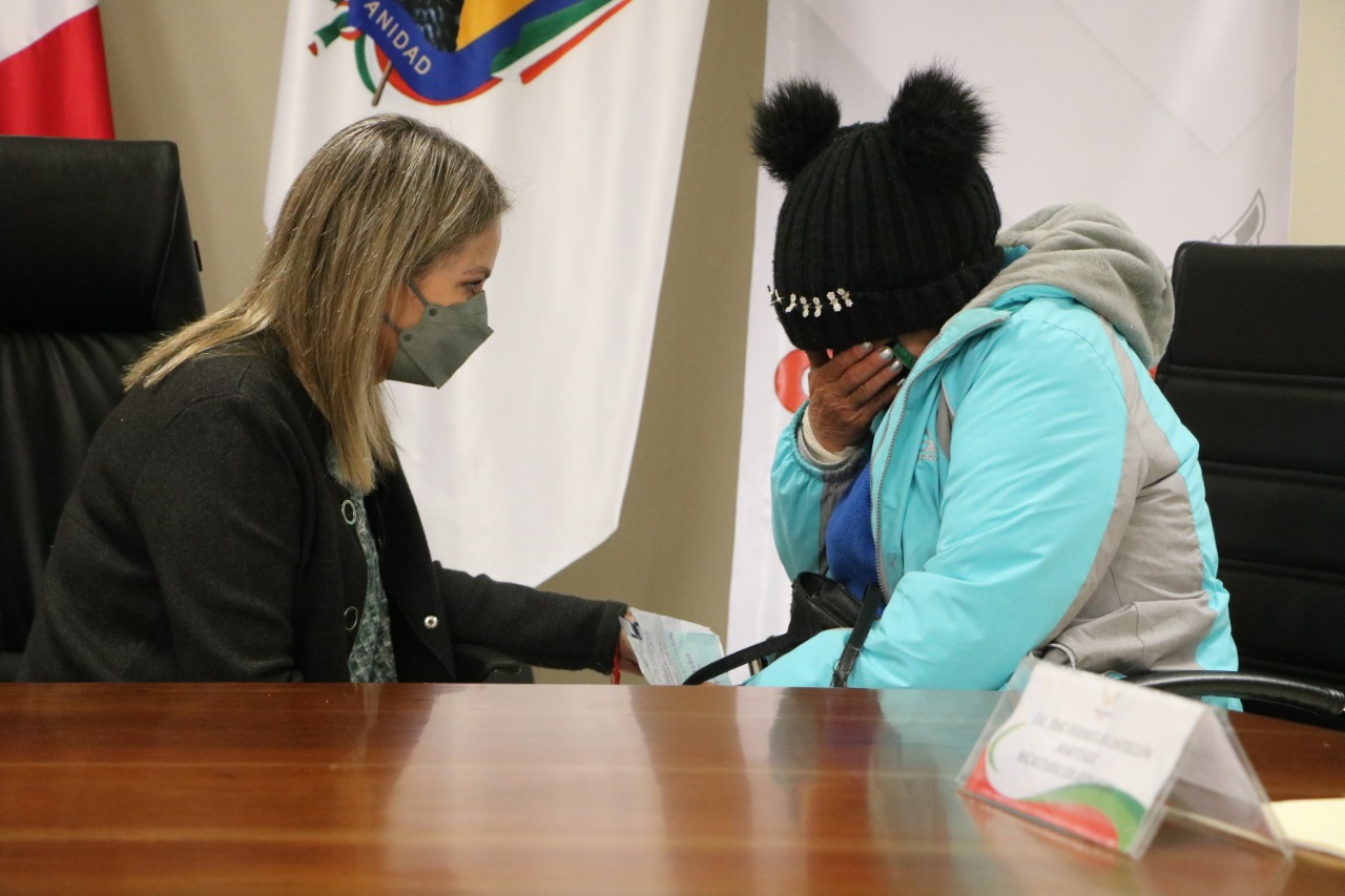 Atiende alcaldesa Norma Treviño <br>a ciudadanos en “Martes contigo”