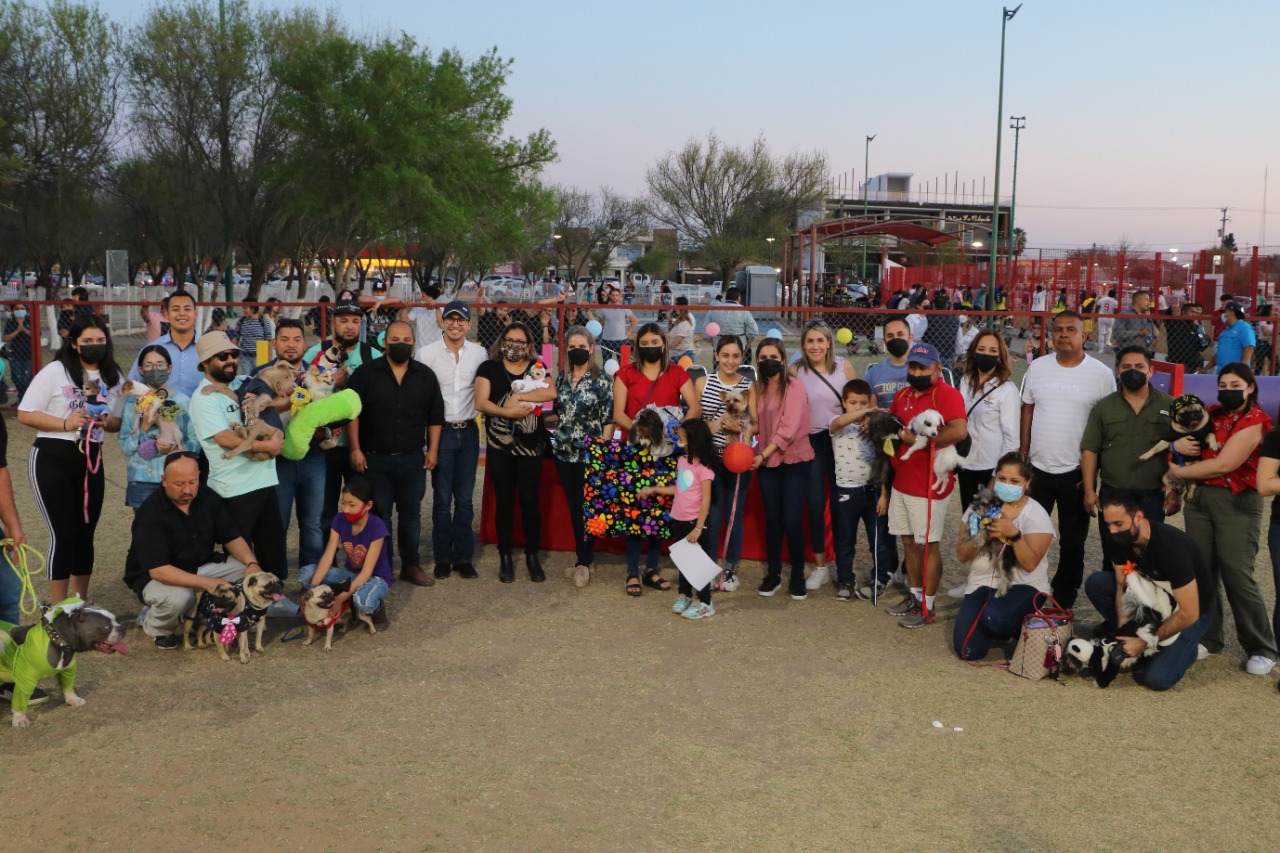 Celebran miles de nigropetenses <br>”Día de la Familia” en la Macroplaza