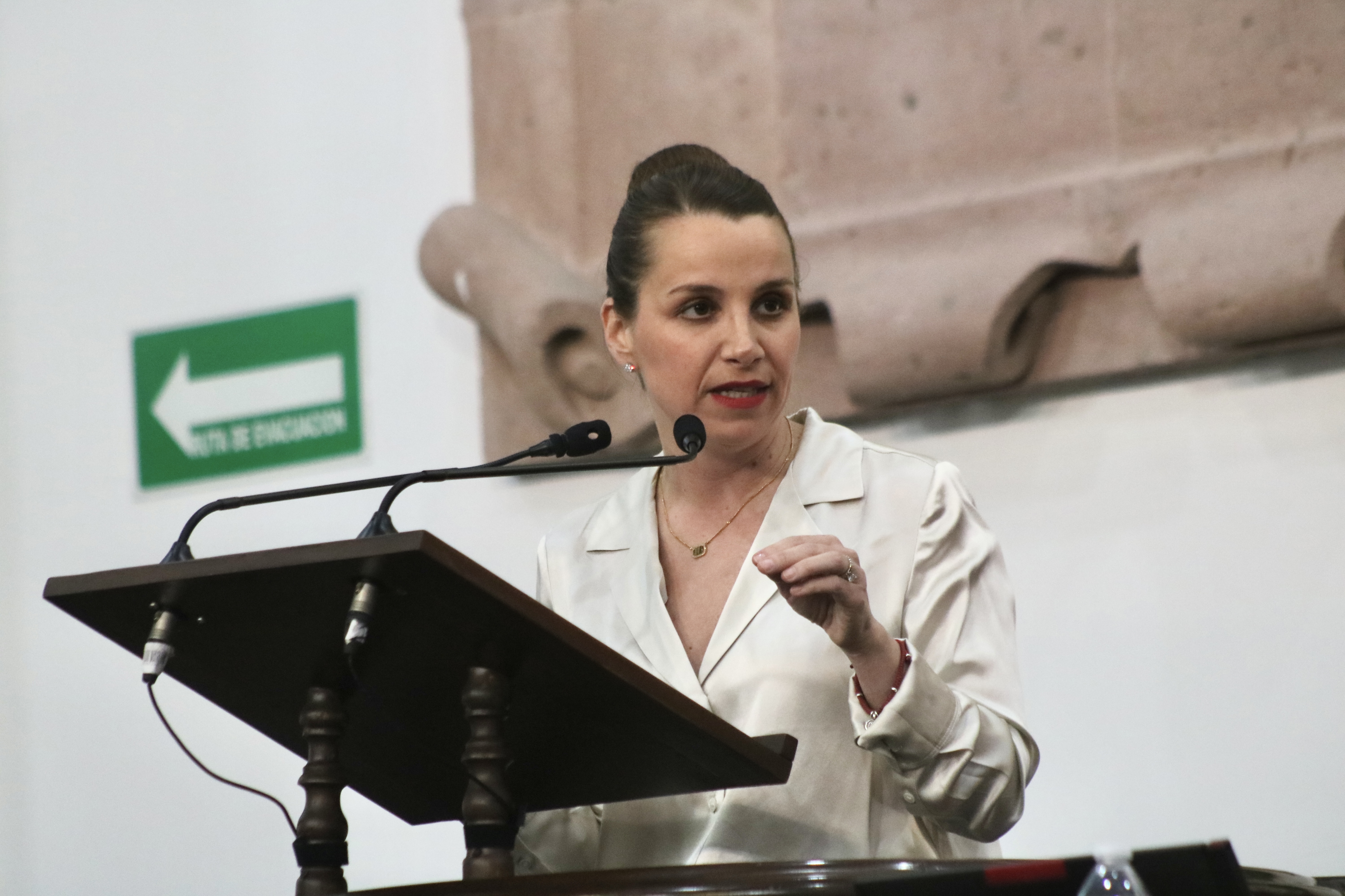 Urge María Bárbara a federación acciones <br>para erradicar la violencia infantil