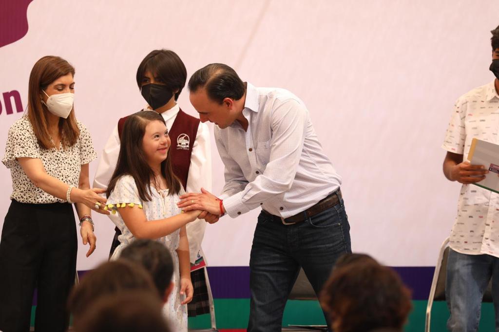 Entregan premios del tercer concurso <br>estatal de dibujo #YoPorLaInclusión