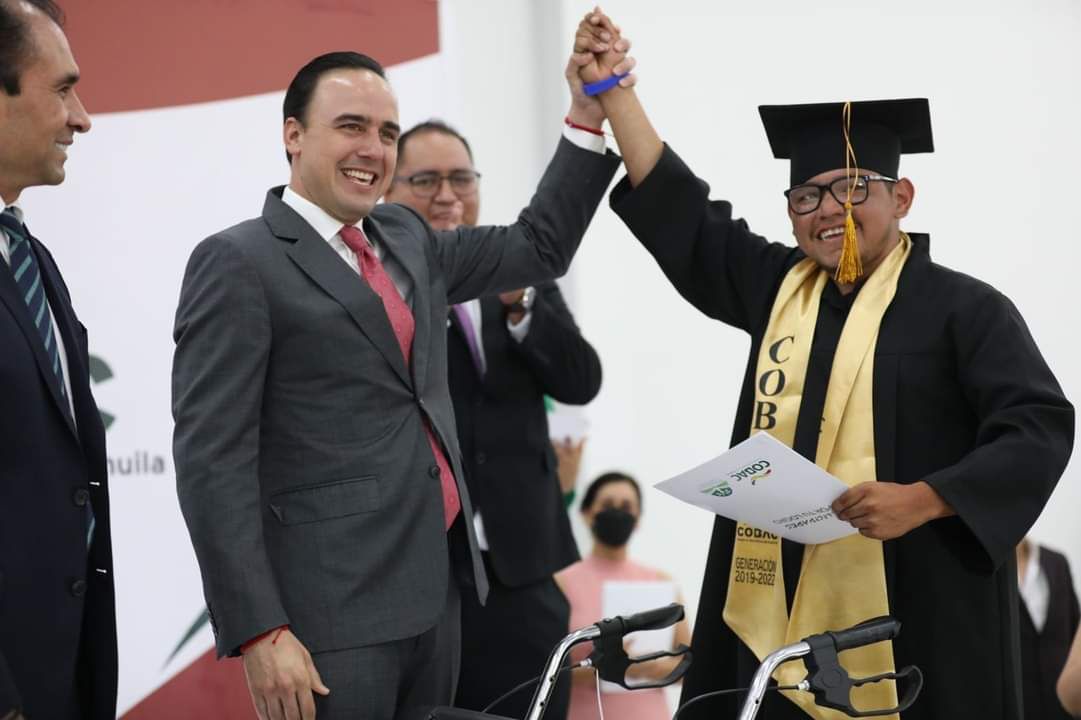 Es Coahuila tierra de oportunidades <br>para los jóvenes: Manolo Jiménez