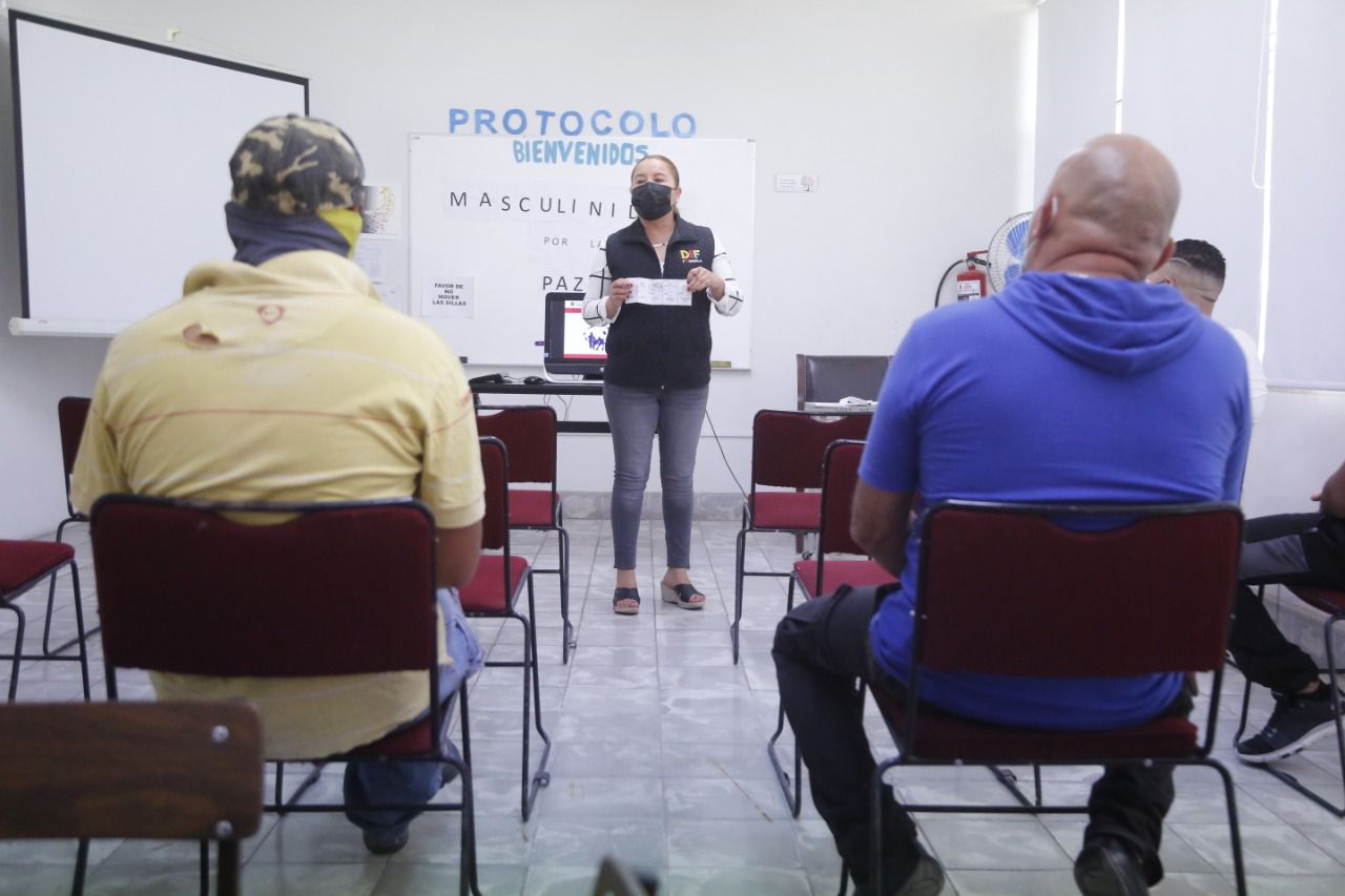Contribuye DIF Coahuila a estrategia para prevenir <br>violencia contra la mujer: Marcela Gorgón