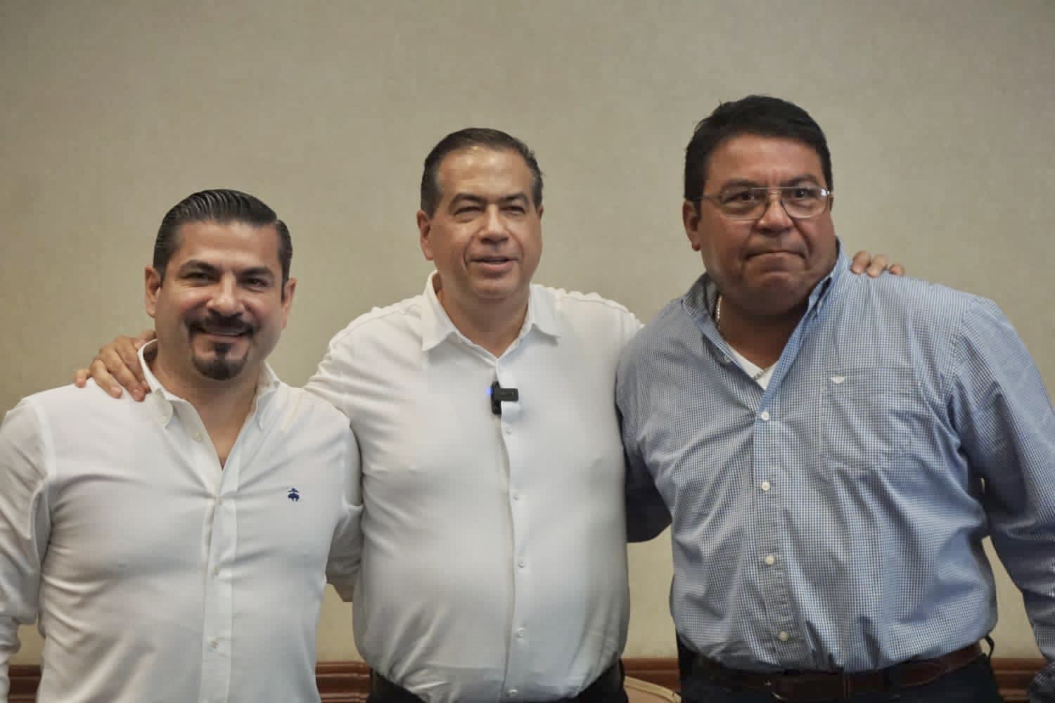 Transa alcalde de Morena 4 mdp; compra <br>camiones usados y los factura a sobreprecio