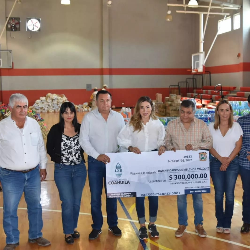 Entregan diputados locales 300 mil pesos de apoyo a Múzquiz