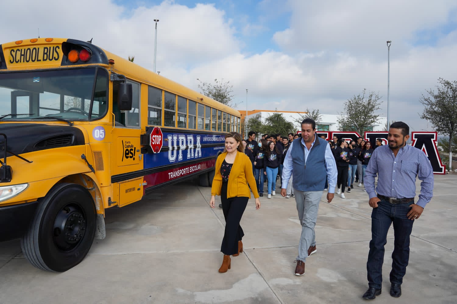 Dona Chema Morales autobús a la UPRA