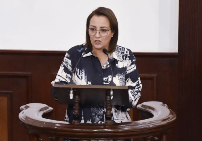 Propone diputada Claudia Rodriguez implementar “mes de la titulación”