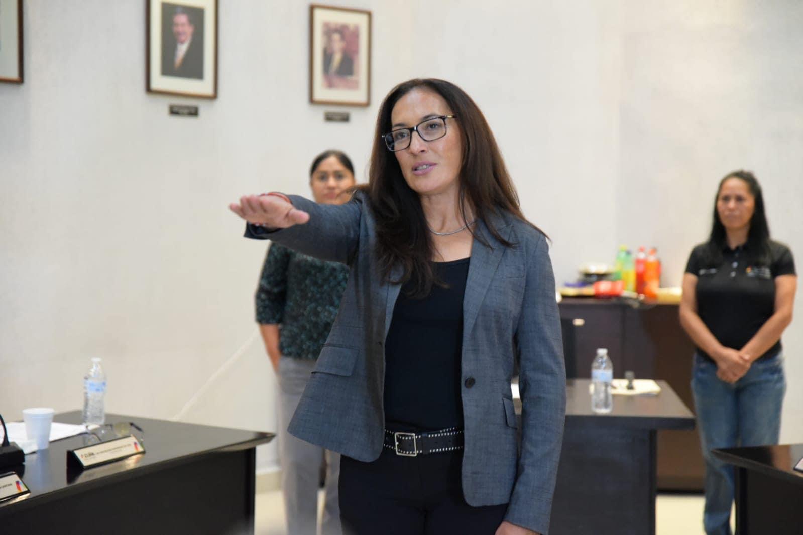 Toman protesta a nueva directora de Seguridad Pública en Acuña