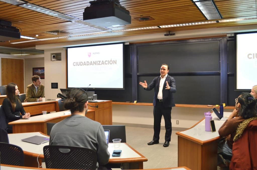 Presenta Manolo en Harvard modelo <br>exitoso de un gobierno ciudadano