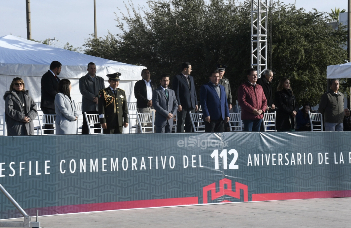 Desairó Román Cepeda <br>desfile revolucionario