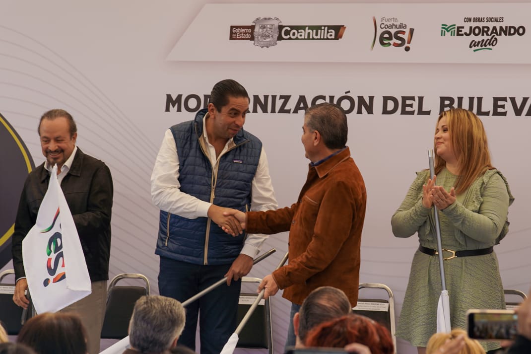 Miguel Riquelme y Chema Morales arrancan y entregan obras por 75 mdp