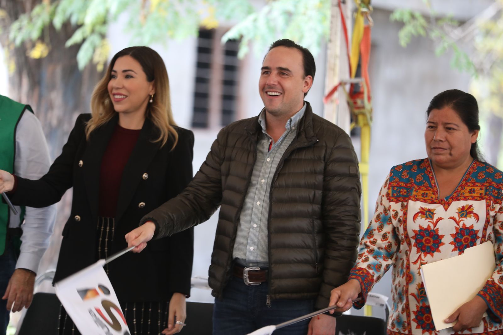 Suman esfuerzos Tania y Manolo <br>en la reconstrucción de Múzquiz