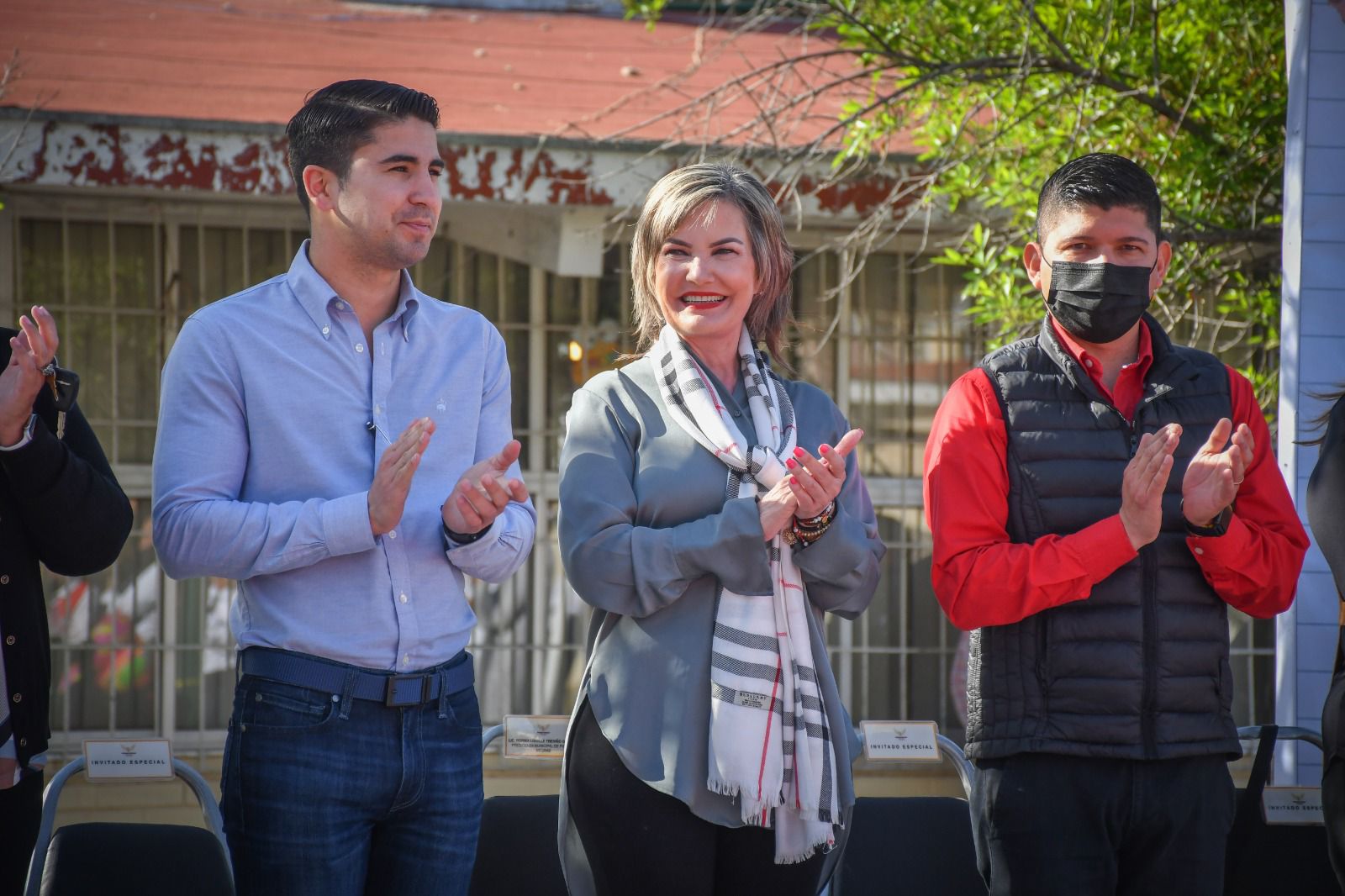 Lleva Norma Treviño programas municipales a la primaria López Mateos