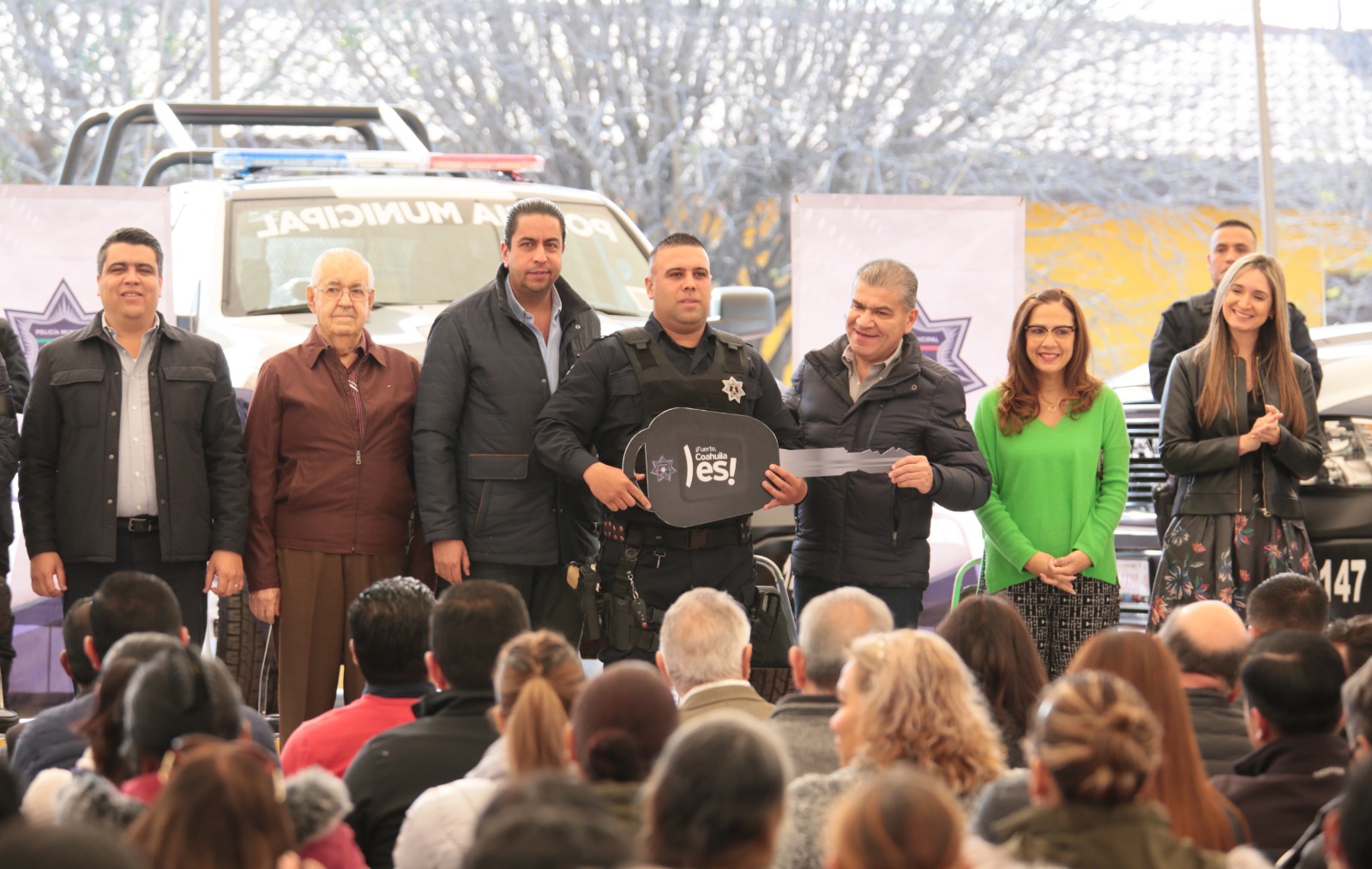 Entregan MARS y Chema Morales <br>5 patrullas más a la policía de Ramos