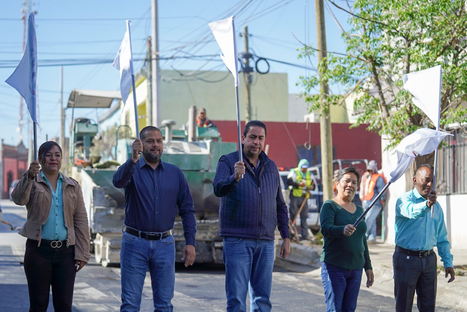 Inicia Chema Morales repavimentación y anuncia nueva iluminación en colonias